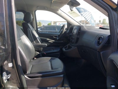 MERCEDES-BENZ METRIS