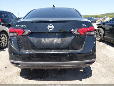 NISSAN VERSA