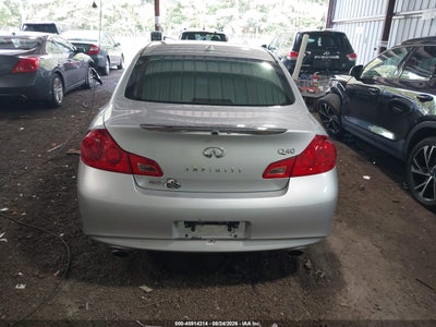 INFINITI Q40