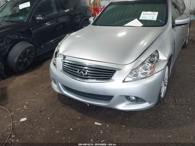 INFINITI Q40
