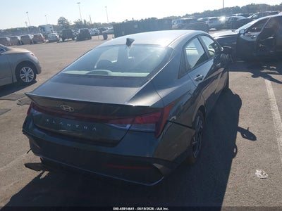 HYUNDAI ELANTRA