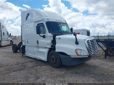 2015 Freightliner Cascadia 125