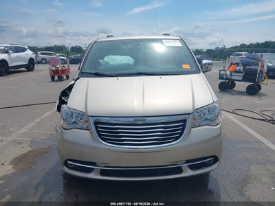 CHRYSLER TOWN & COUNTRY
