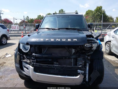 LAND ROVER DEFENDER