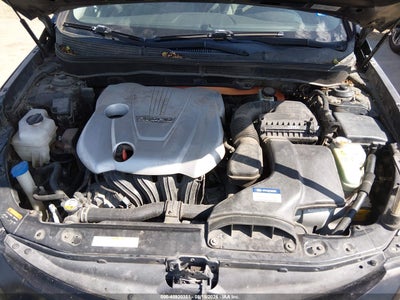 HYUNDAI SONATA HYBRID