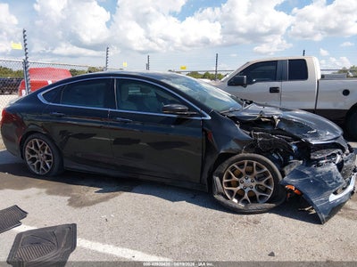 CHRYSLER 200