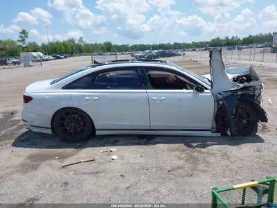 AUDI S8