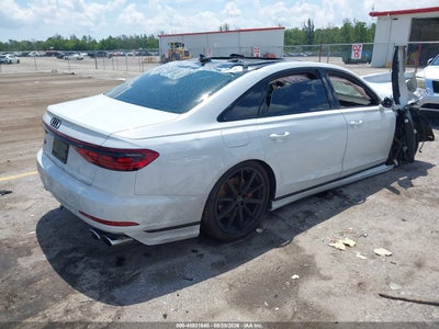 AUDI S8