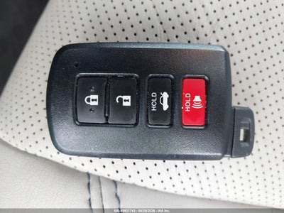 TOYOTA AVALON