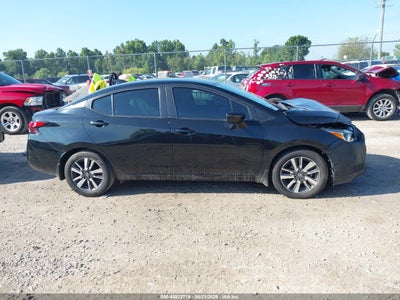 NISSAN VERSA