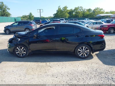 NISSAN VERSA