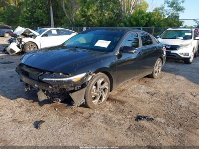 HYUNDAI ELANTRA