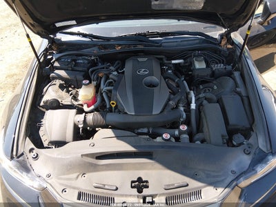 LEXUS IS 200T