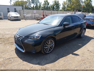 LEXUS IS 200T
