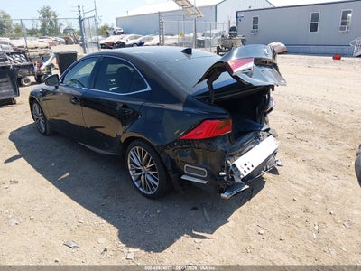 LEXUS IS 200T