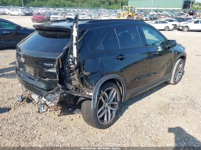 CADILLAC XT4