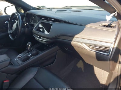 CADILLAC XT4