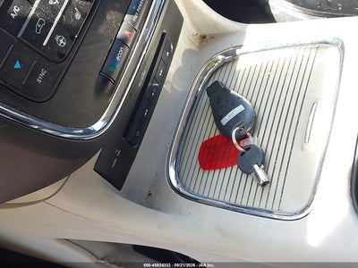 CHRYSLER TOWN & COUNTRY