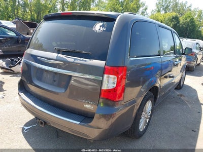 CHRYSLER TOWN & COUNTRY