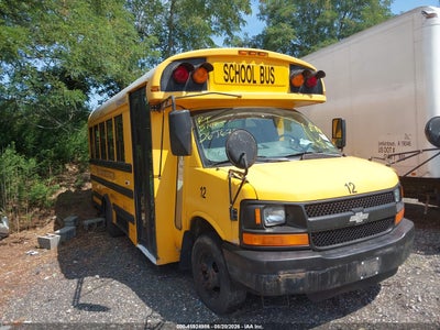 2005 Chevrolet Express Cutaway