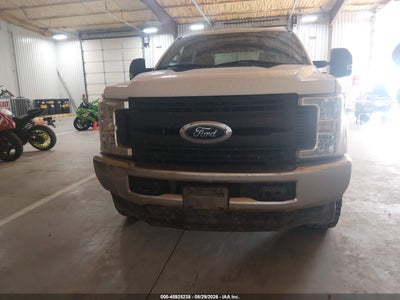 2017 FORD F-250 11