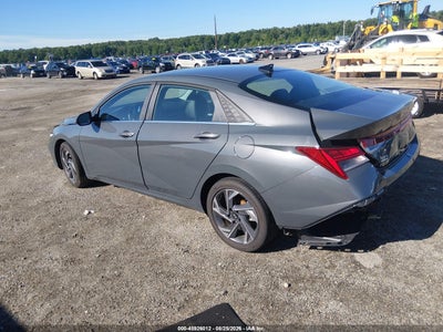 HYUNDAI ELANTRA