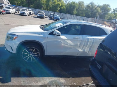 MERCEDES-BENZ GLA 250