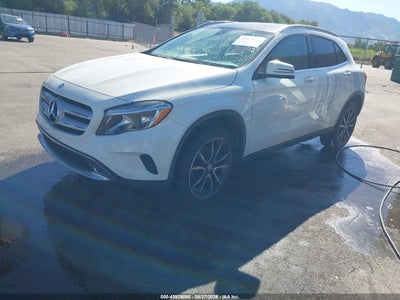 MERCEDES-BENZ GLA 250