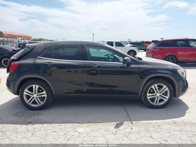 MERCEDES-BENZ GLA 250