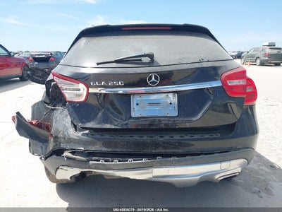 MERCEDES-BENZ GLA 250
