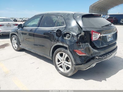 MERCEDES-BENZ GLA 250