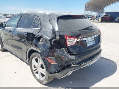 MERCEDES-BENZ GLA 250