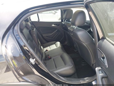 MERCEDES-BENZ GLA 250