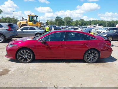TOYOTA AVALON