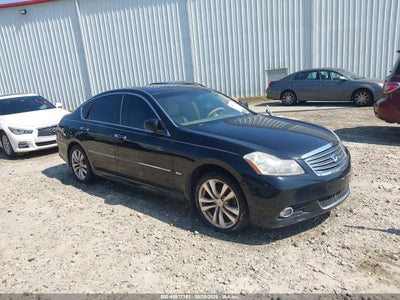 2010 Infiniti M35
