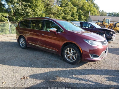 CHRYSLER PACIFICA