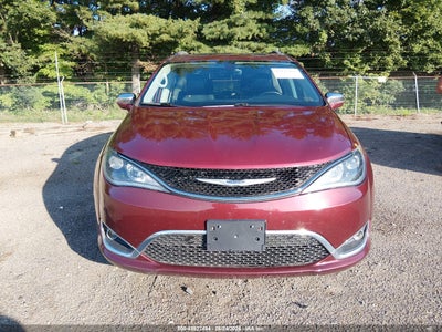 CHRYSLER PACIFICA