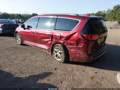 CHRYSLER PACIFICA
