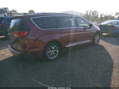 CHRYSLER PACIFICA