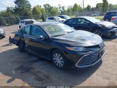 2024 Toyota Camry Hybrid LE