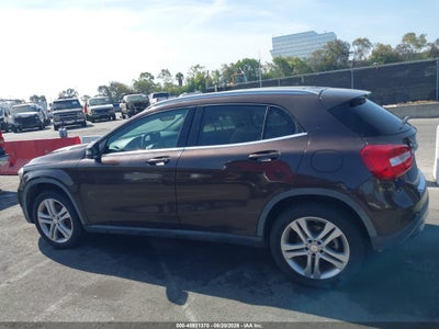 MERCEDES-BENZ GLA 250