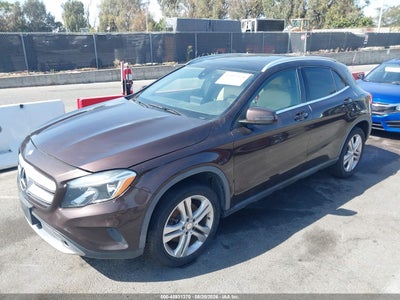 MERCEDES-BENZ GLA 250