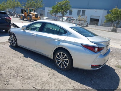 LEXUS ES 300H