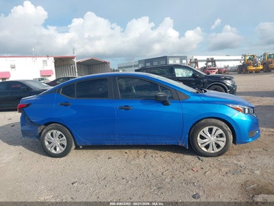 NISSAN VERSA