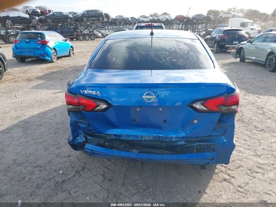 NISSAN VERSA