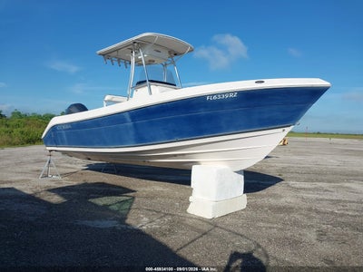 2008 Cobia 25'