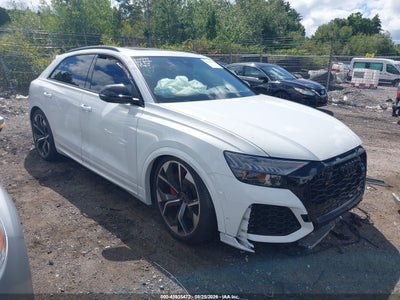 AUDI RS Q8