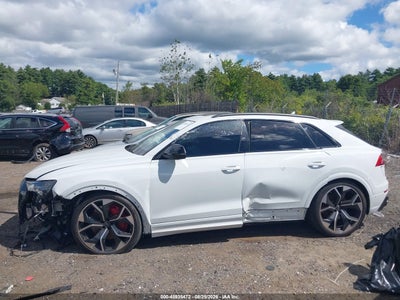 AUDI RS Q8