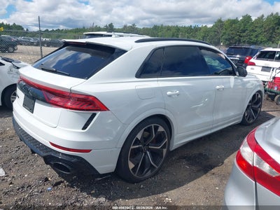 AUDI RS Q8