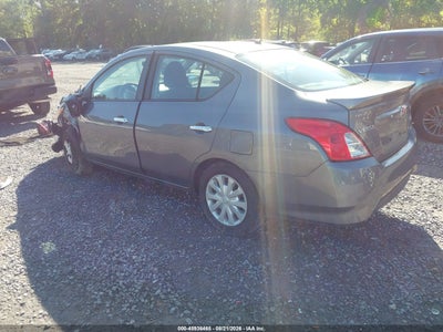 NISSAN VERSA